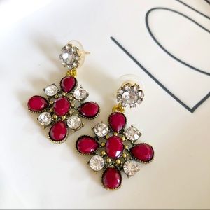 Beautiful Sparkly Vintage Style Earrings